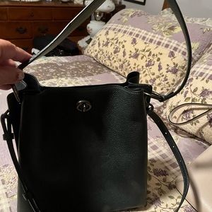 Like new dark green tote/bucket bag
